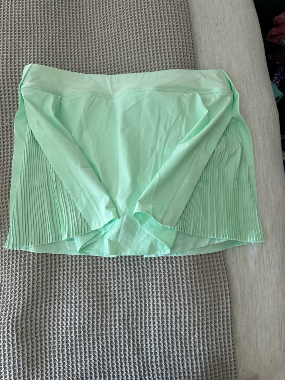 Lululemon Mint Green tennis skirt - Picture 5 of 5